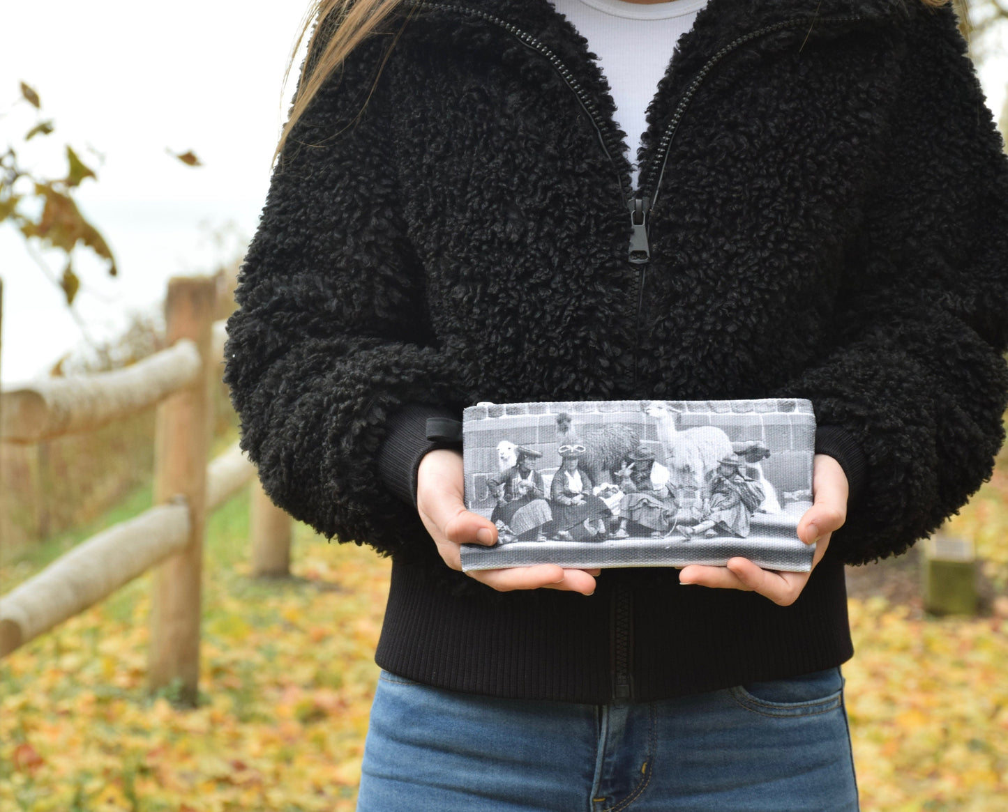 Peru Makeup Bag - Small Makeup Bag with Peruvian Women and Llama's