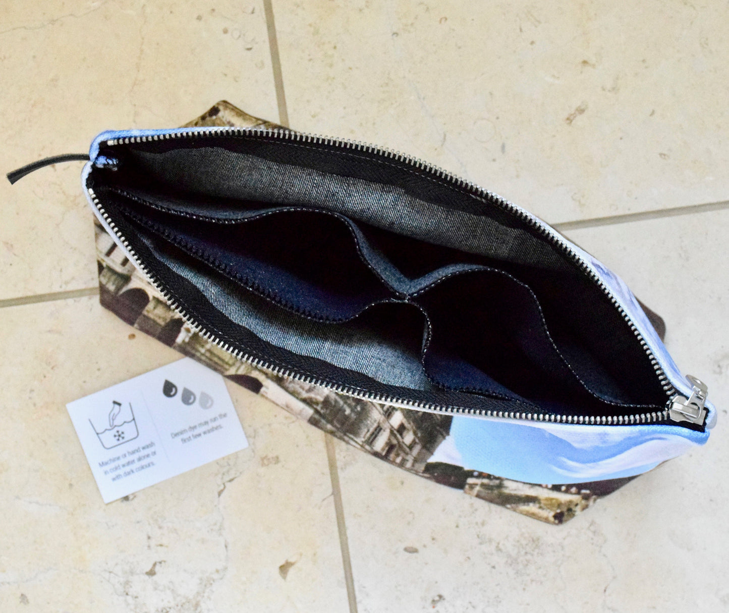 France Makeup Bag - Large Cosmetic Bag of Château de Chenonceau