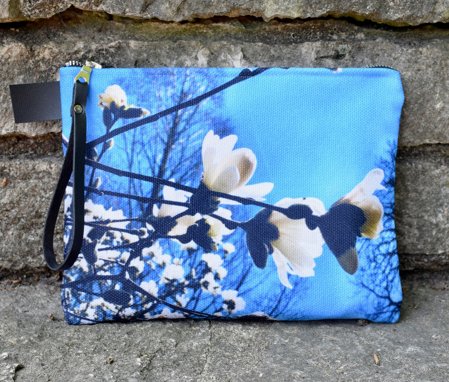 Magnolia Wristlet - Spring White Magnolia Wristlet Bag