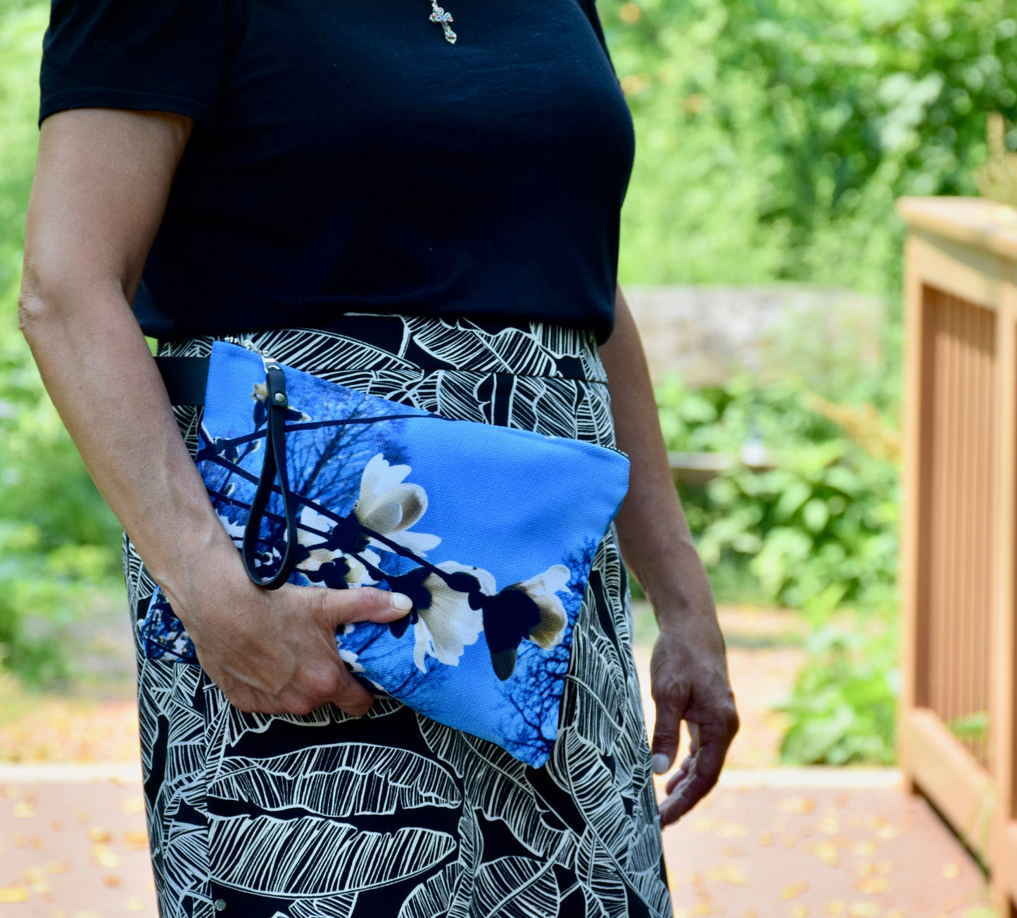 Magnolia Wristlet - Spring White Magnolia Wristlet Bag