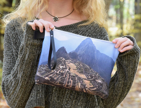 Peru Wristlet - Peru Handbag with Machu Picchu