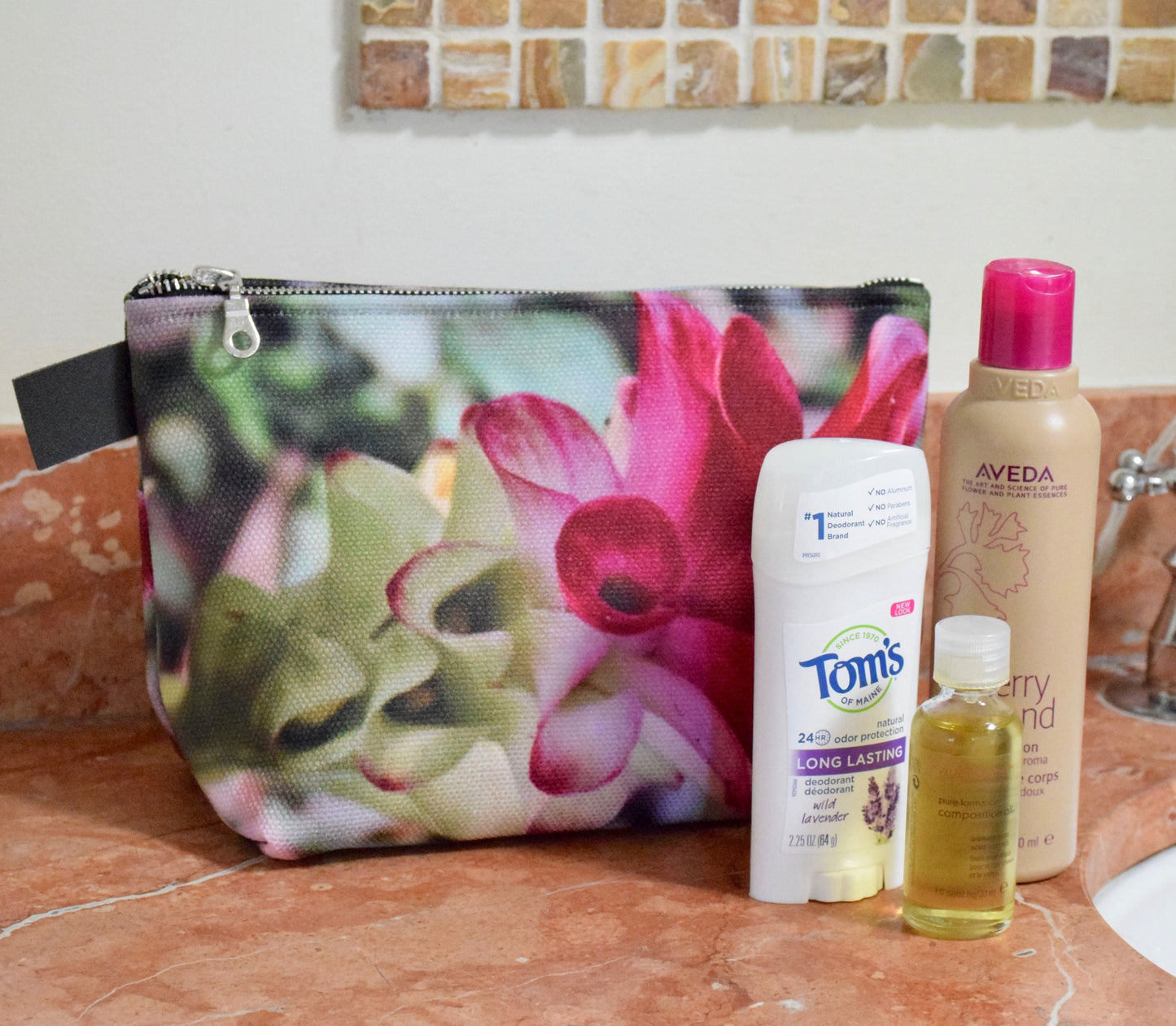 Costa Rica Makeup Bag - Medium & Large Travel Makeup Bag of Costa Rica Floral